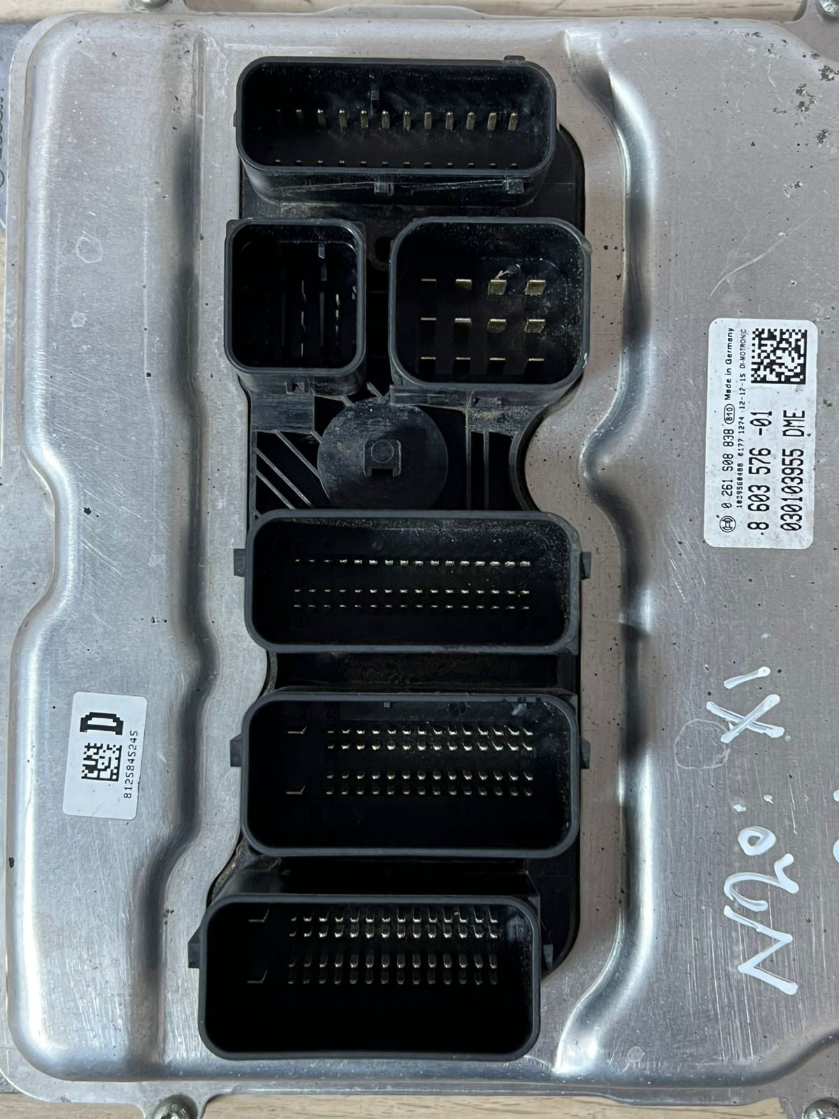 2012 BMW X1 E84 N20 Engine Control Unit ECU set +  cas3 + 2keys - 8603576