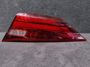 BMW  F40 SERIES  1 SERIES F40 Rear light in trunk lid, right  7450652