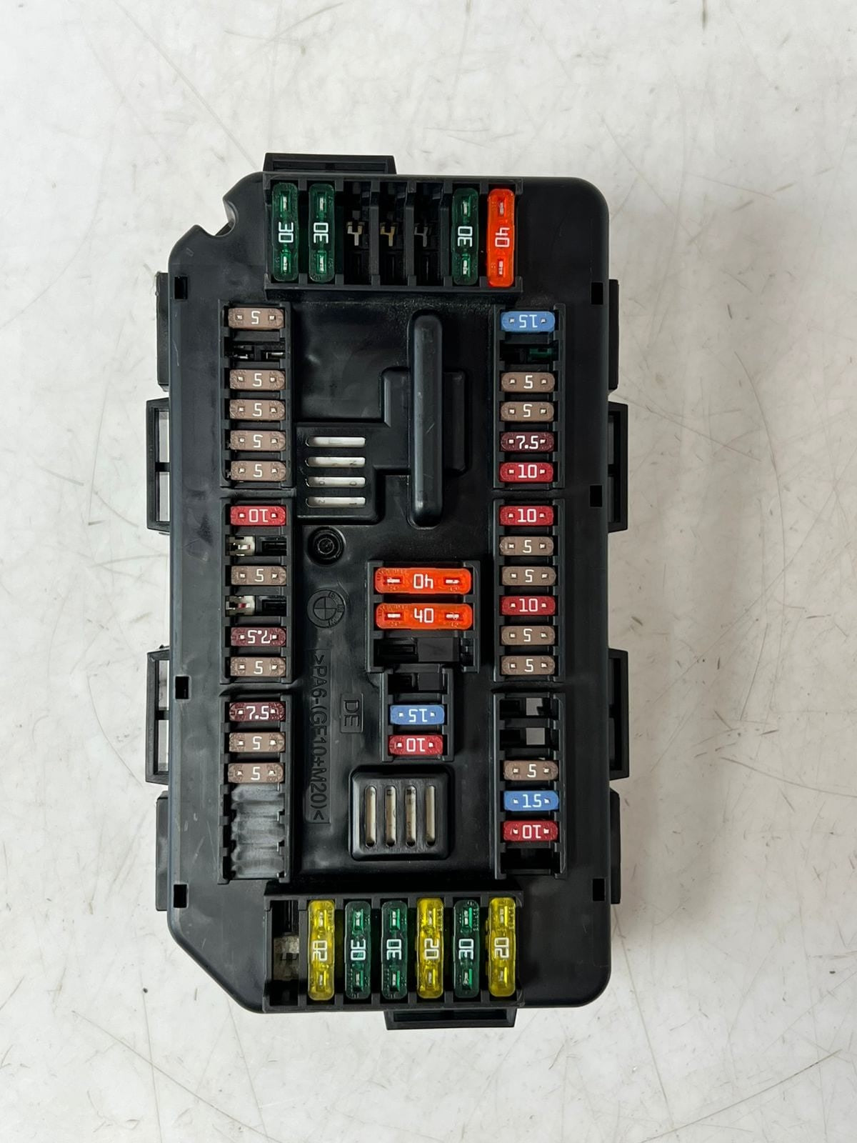 2014-2018 BMW F30 320i 328i 335i 330i Front Power Distribution Fuse Box 9337879