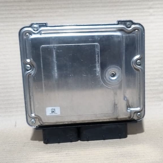 BMW X1 F48  B47 ENGINE CONTROL UNIT ECU SET WITH KEY - 8470176