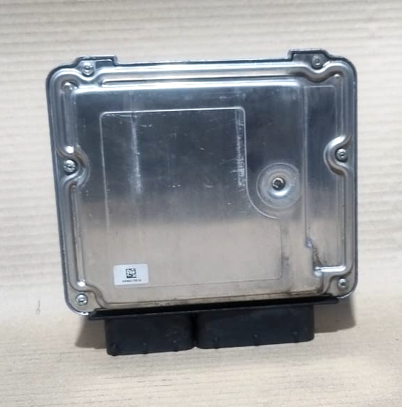 BMW X1 F48  B47 ENGINE CONTROL UNIT ECU SET WITH KEY - 8470176
