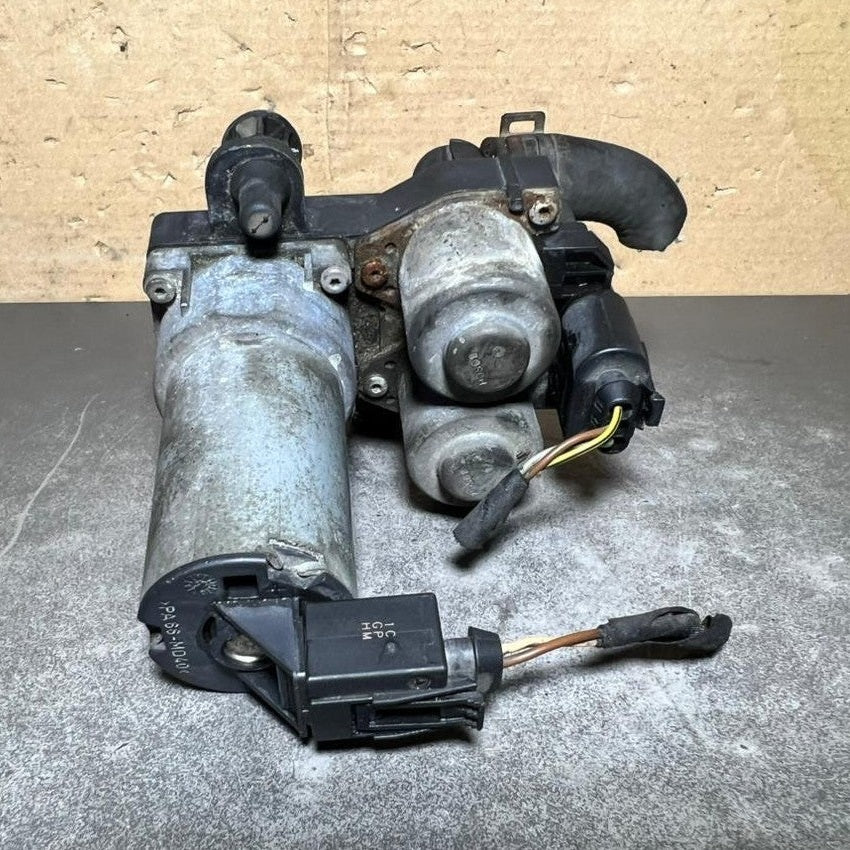 00-06 Mercedes Benz W220 S-Klasse Wasserpumpe Heizungsregelventil A220 8300284
