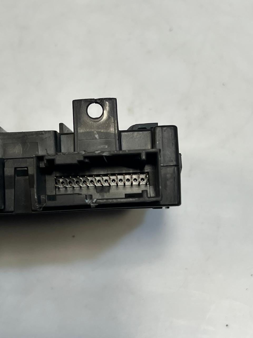 BMW 750Li 7' G11 G12 G30 G31 Air Conditioning Control Unit Module 6842579 OEM