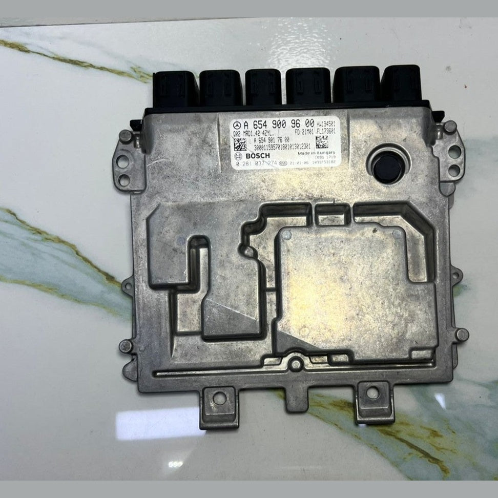 19-23 Mercedes W177 A-Class Engine Control Module Unit ECM ECU A654 9009600 OEM