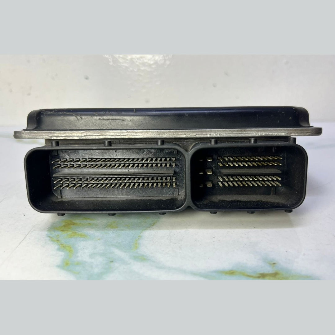 Mercedes Engine Control Unit A2711535579 W203 C180 C-Class Siemens