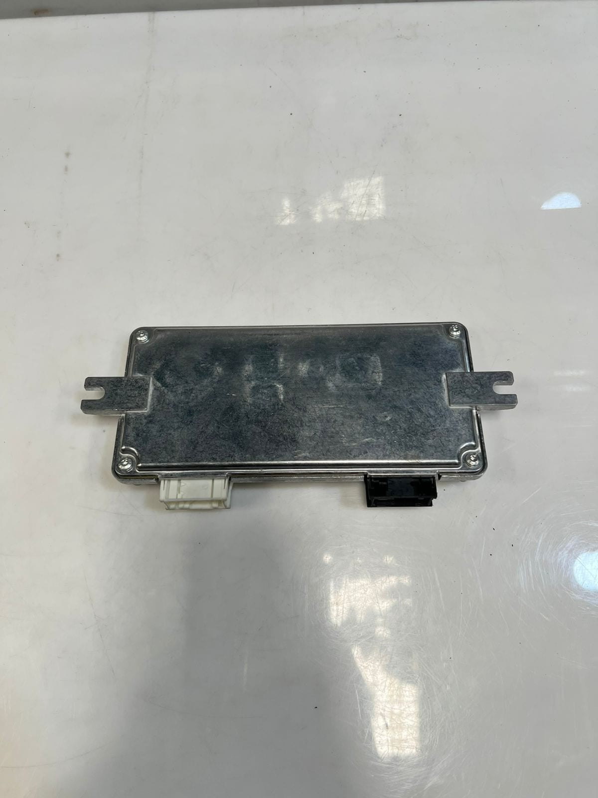 2016 BMW G30 G11 G12 5 Series 750Li Surround View Camera Control Module 9867034