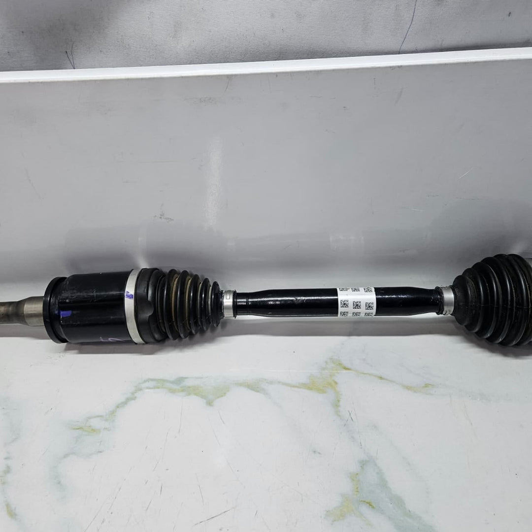 2023 BMW XM G09 S68 4.4 V8 Front Right Driveshaft 5A2E808 TEST DRIVE SHAFT 30KM
