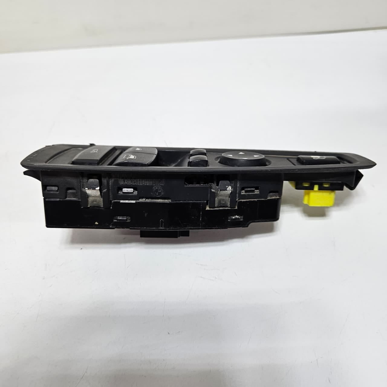 2014-2020 BMW i8 Front Left Door Master Power Window Switch 9306903