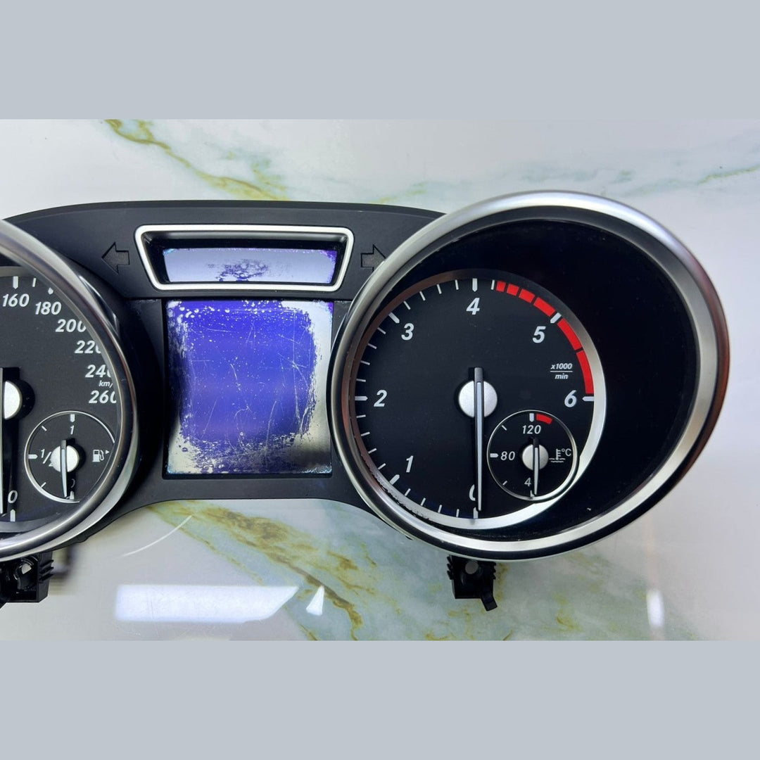 13-16 Mercedes-Benz W166 GL GLE Instrument Cluster Speedometer A166 9003906 OEM