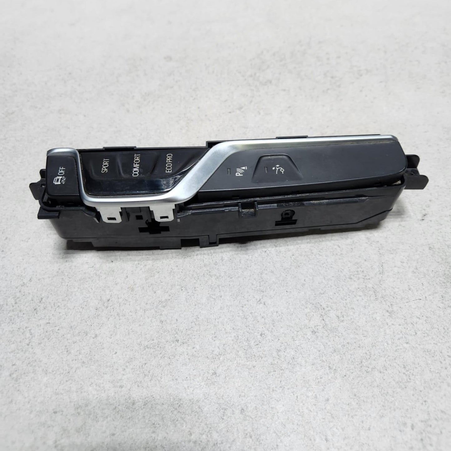 BMW Operating Unit Center Console 6843967 G32 6 Series GT