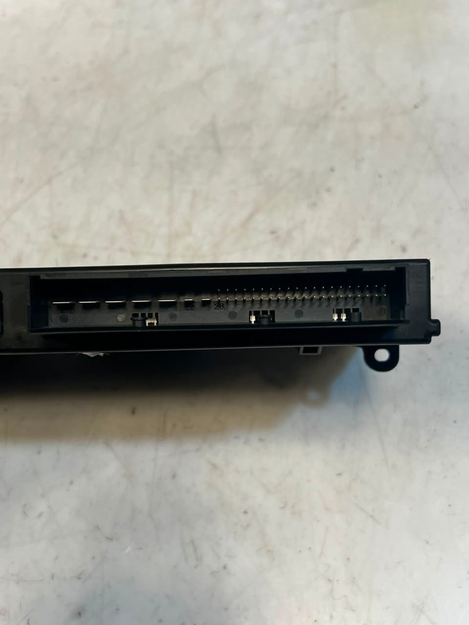 2010-2014 BMW X1 E84 Body Control Module BCM 9305739 OEM