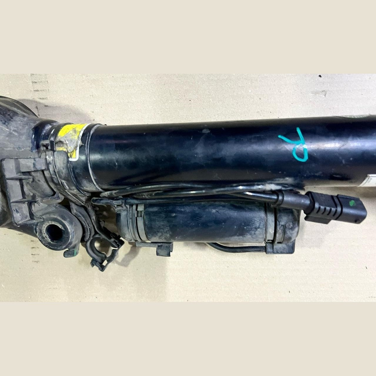 Mercedes W164 GL350 GL450 Front Right Side Air Suspension Shock Absorber Strut