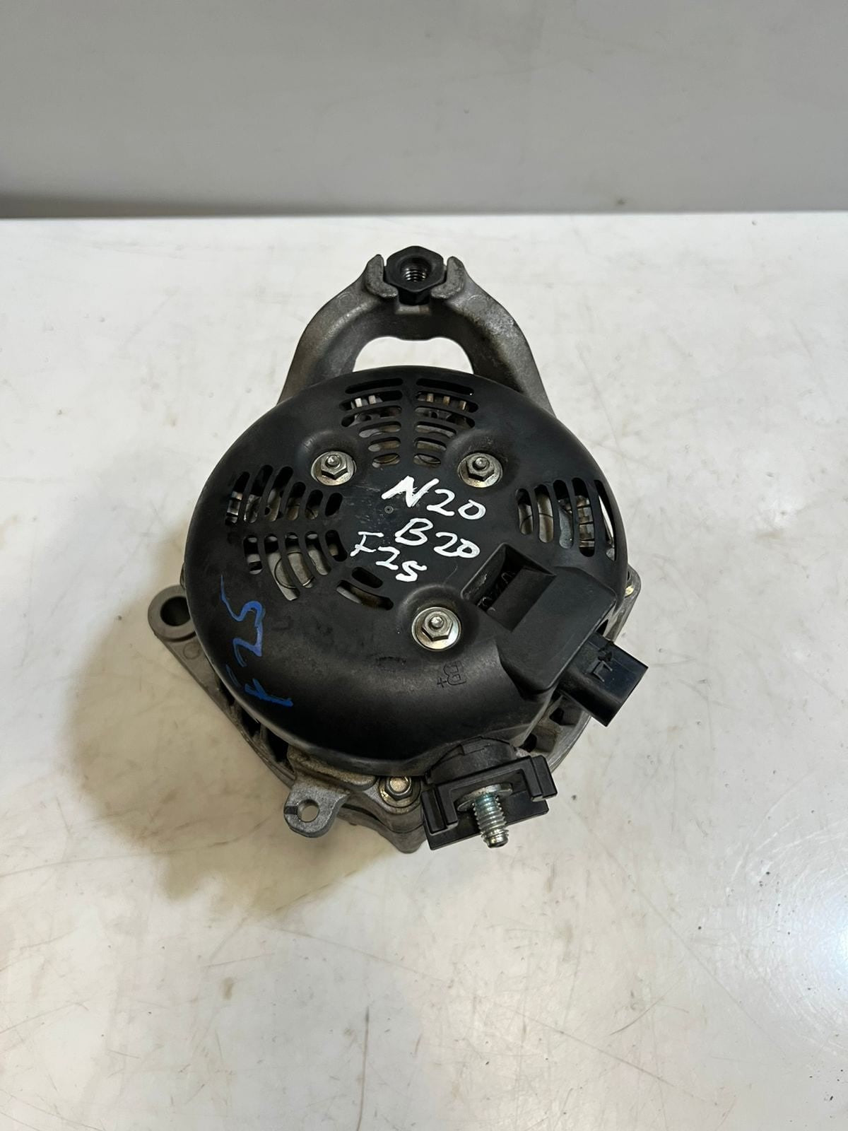 2014-2016 BMW 520i F10 F11 F20 E84 320i 520i 528i Alternator GENERATOR 7605478 