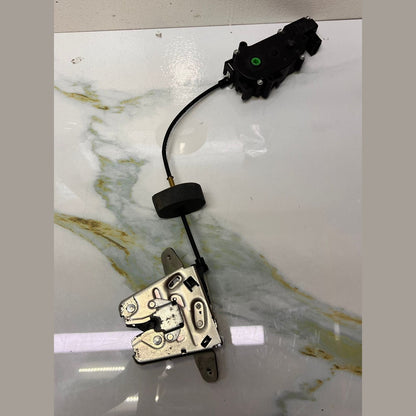 2012-2018 Mercedes-Benz CLS550 Trunk Lid Latch Lock Actuator A 204 750 0060 W212