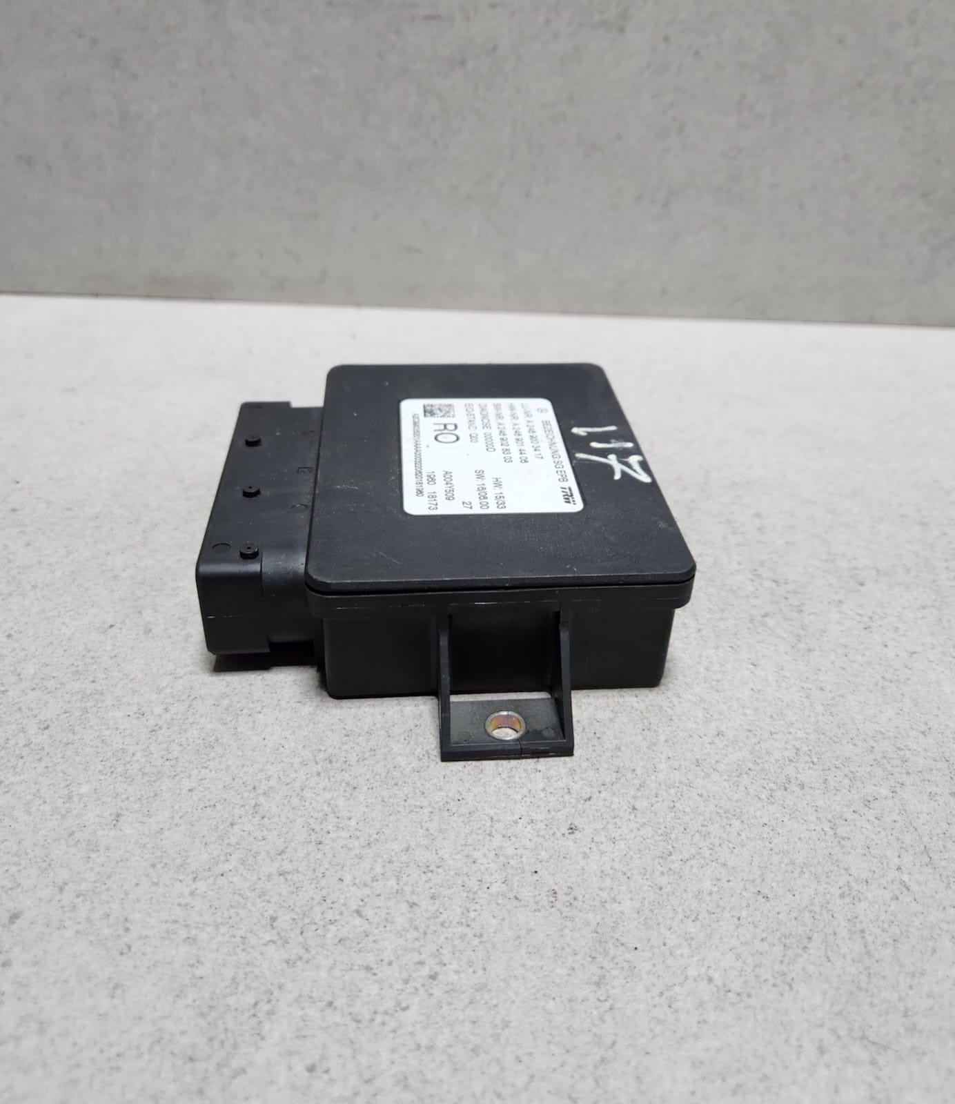 Benz Parking Brake Control Unit A2469003417 GLS X166