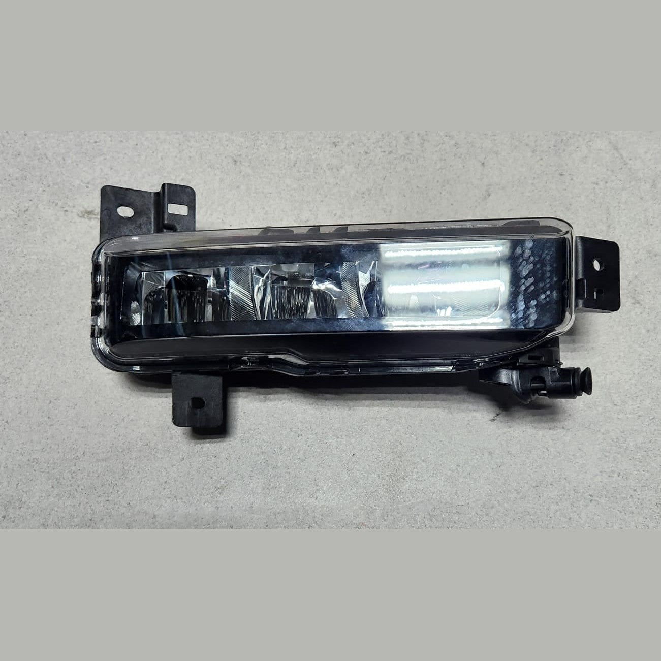 2018-2019 BMW X3 Fog Light Led Right 7433788 2 Series F40 F44 3 Series G20 G21 