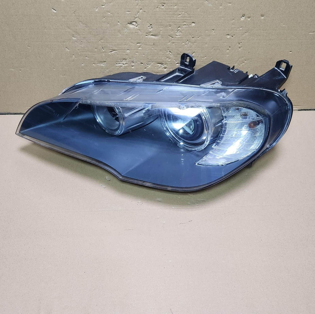 2007-2013 BMW X5 E70 Headlight LHS NONE XENON 7108150 