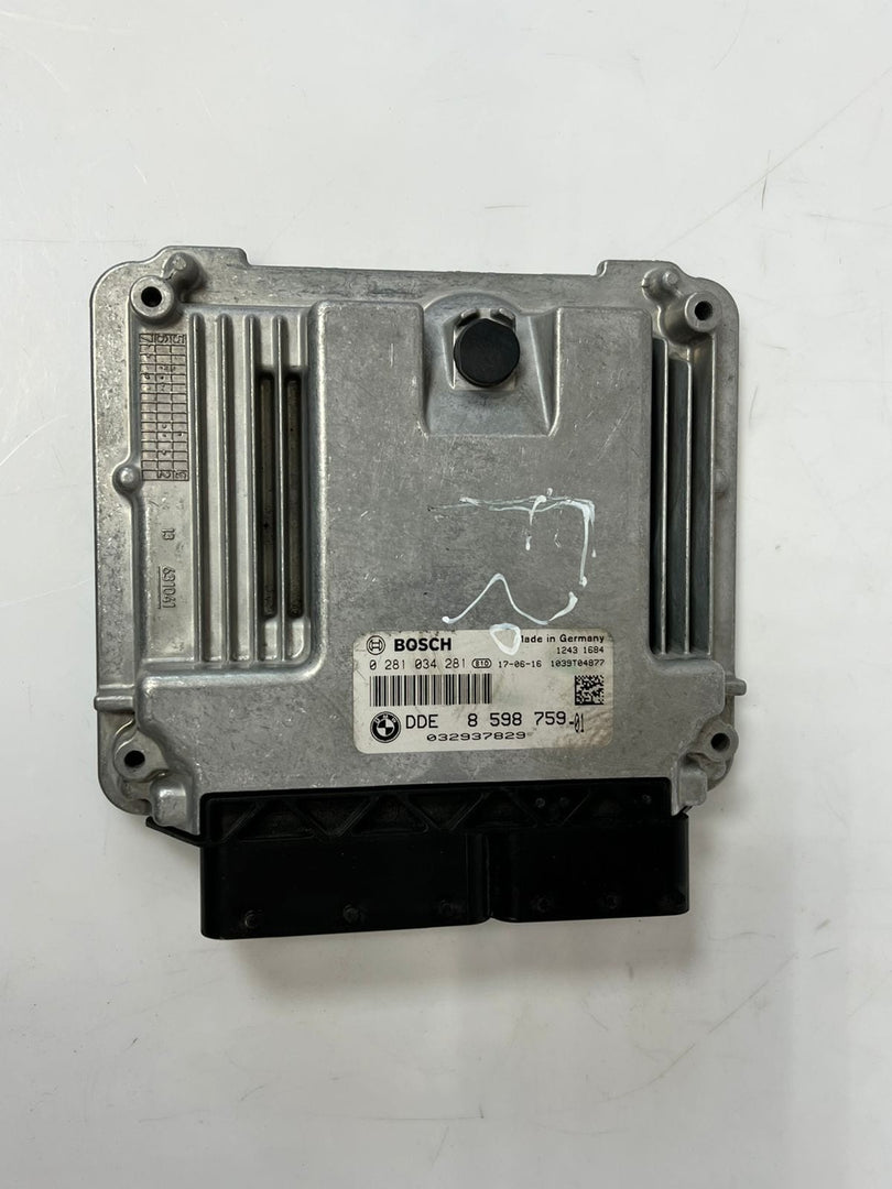 2017 BMW 320D Bosch 0281034281Engine Control Unit ECU DDE 8598759 OEM