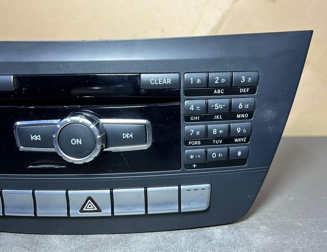 Mercedes W204 Navigation Command Radio Audio Head Unit CD Player A204 9006308