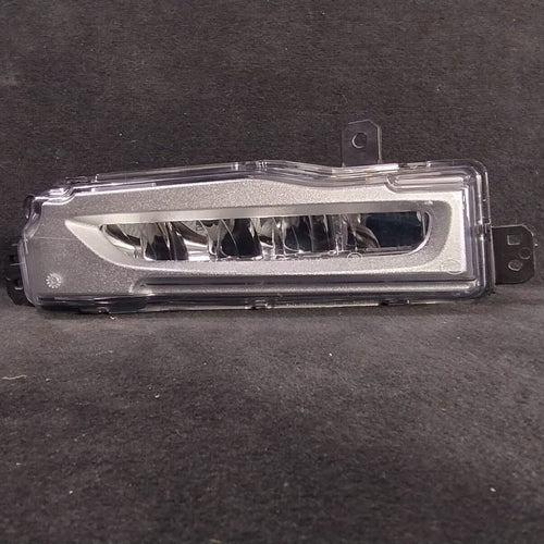 BMW X5 M50D G05 LED FOG LIGHT FRONT RIGHT DRIVER SIDE 7406366