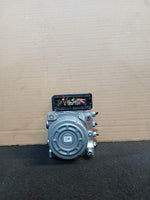 Bild in die Galerieansicht laden, OEM BMW F30 F32 F22 F23 ABS DSC Hydraulic Pump Control Module 6868638