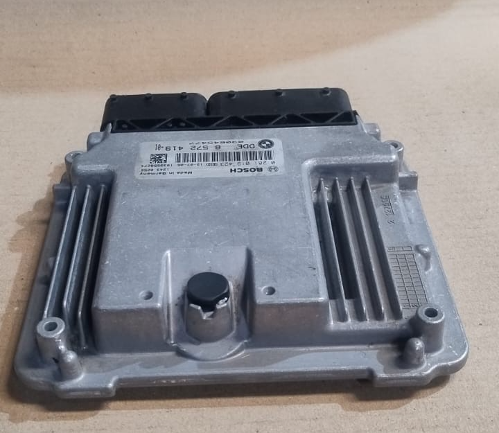 BMW X3 F25 N47N ENGINE CONTROL ECU UNIT MODULE ONLY  DDE 8572419
