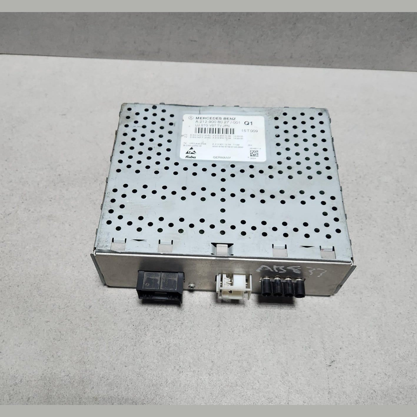 Benz Satellite Radio Control Unit A2129008027 C-Class CLA C117 E-Class GLK CLS