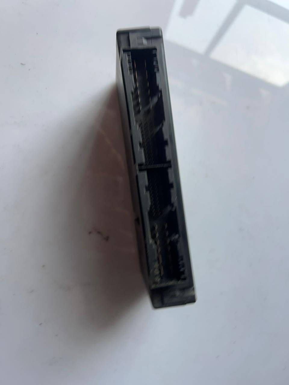 2008-2011 BMW 528i Body Gateway Module 9221109 5-Series E60 E61 and 6-Series E63