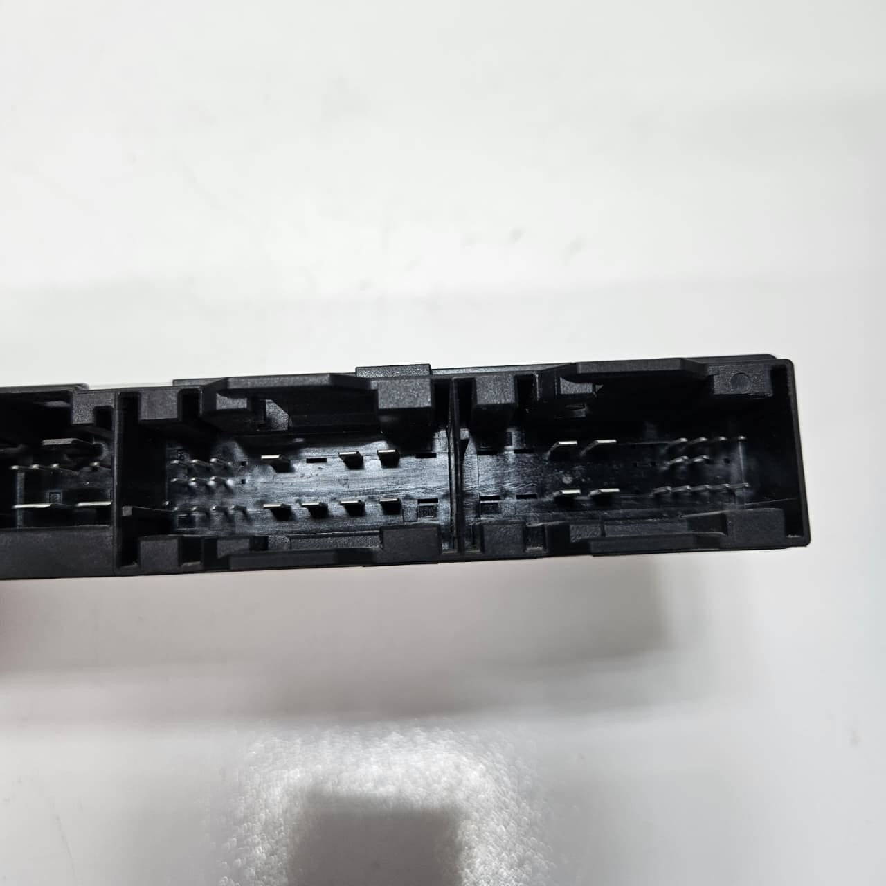 BMW 7 Series F01 F02 F10 Seat Control Module Front Electronic Memory 9225619