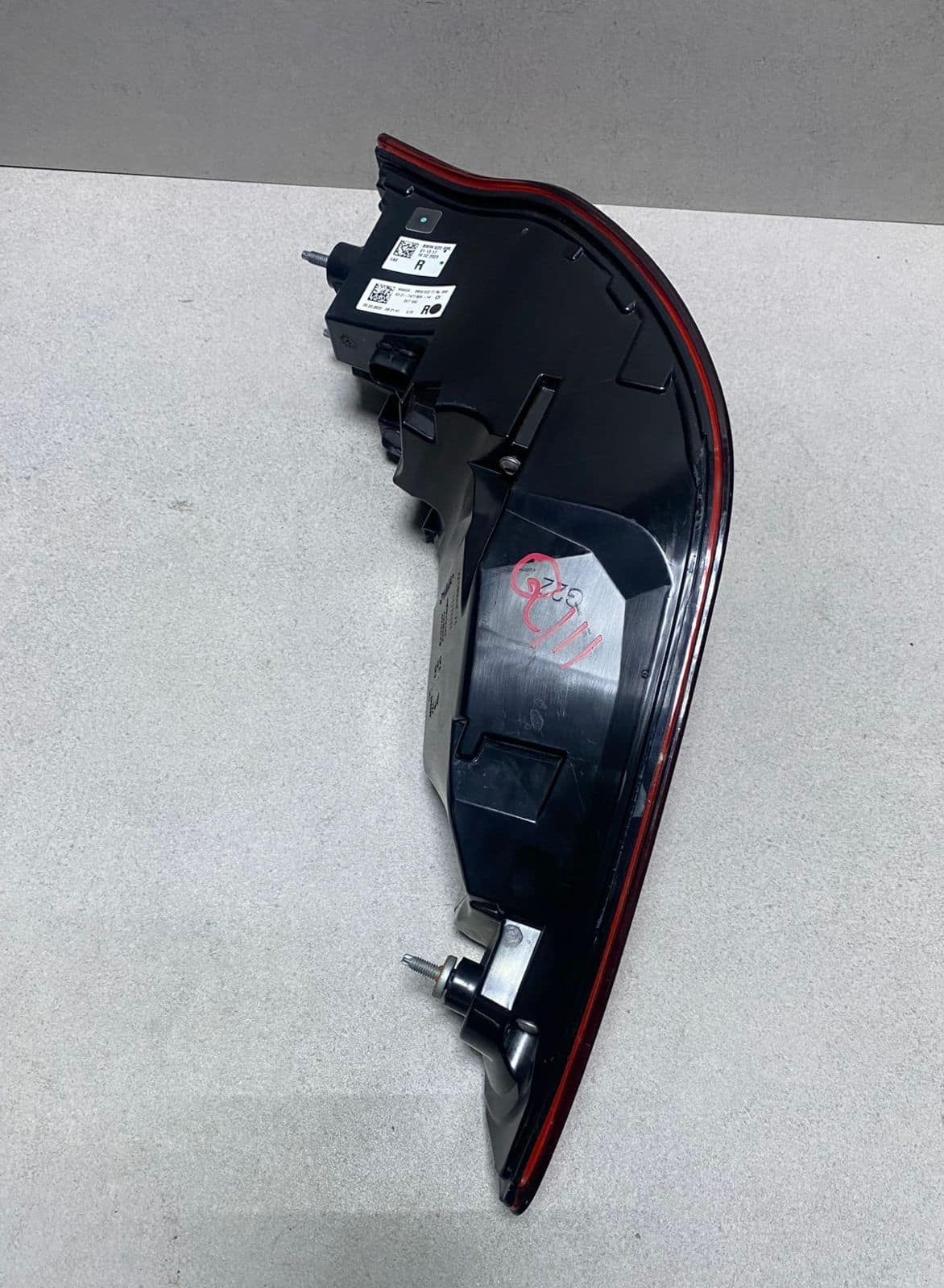 2020-2022 BMW M4 Rear Right Outer Taillight 7477606  G22 G82  430i 440i