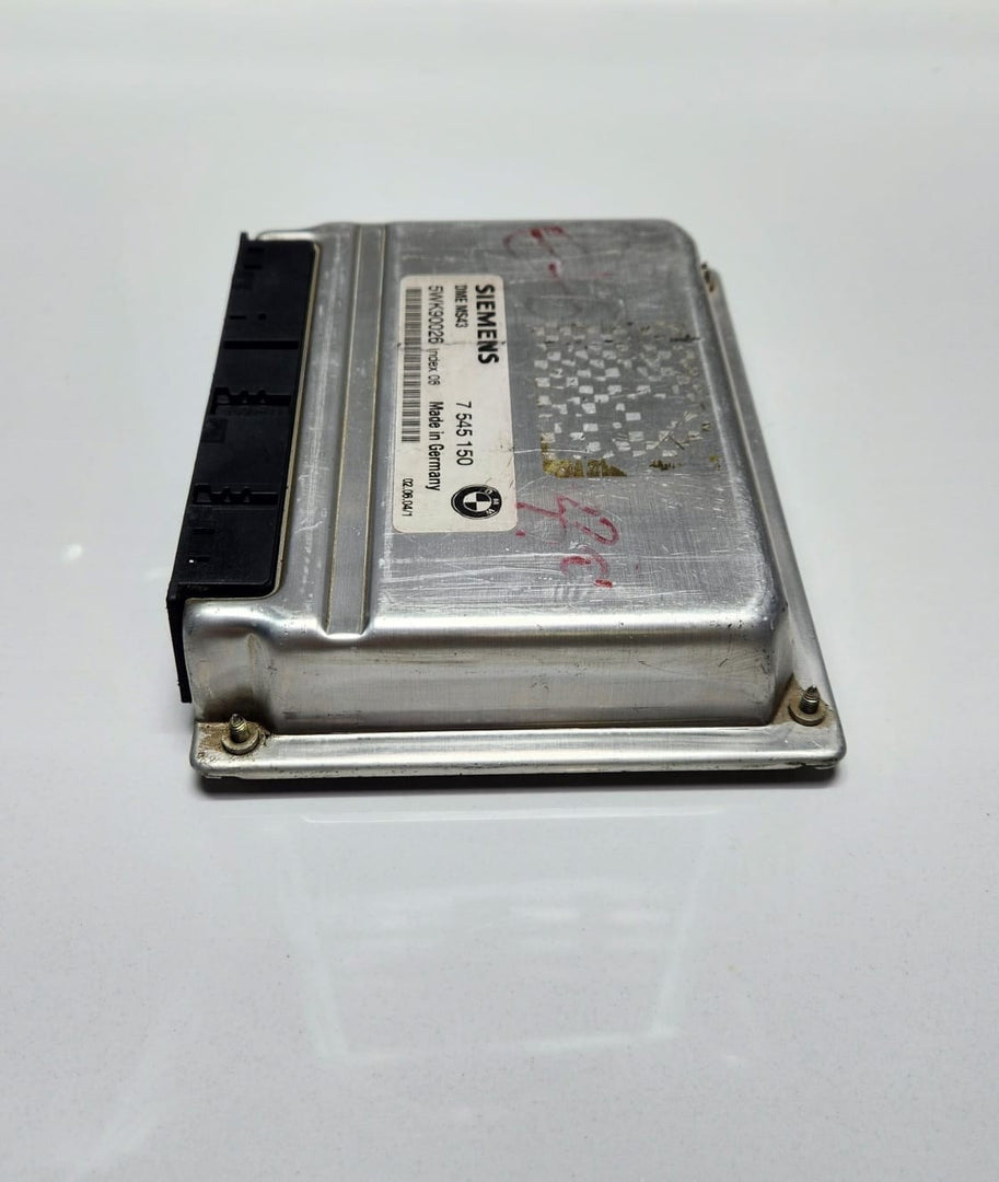 2003-2005 BMW 530i Engine Computer Module 7545150 530i and 3 Series 320i OEM