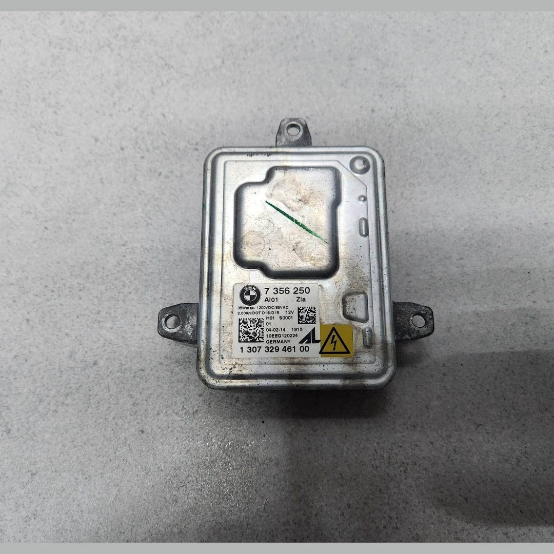 2012-2015 BMW X3 Xenon Headlight Ballast Control Unit 7356250 X5,3 Series E93 