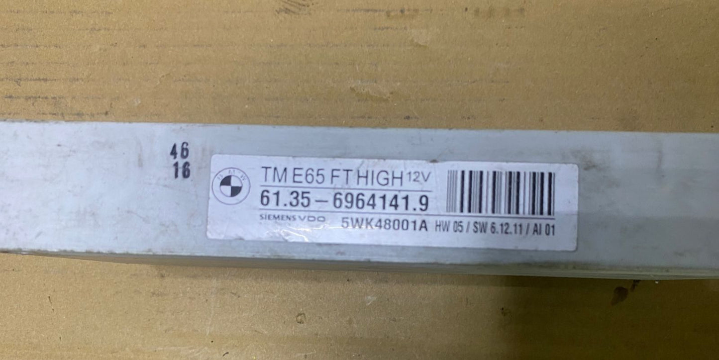 2004-2005 BMW 745i Door Control Module 6964141 7 Series E65 E66