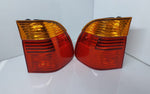 Bild in die Galerieansicht laden, BMW E39 5 Series Touring Outer Rear Left Right Tail Light Orange 6900214 6900213