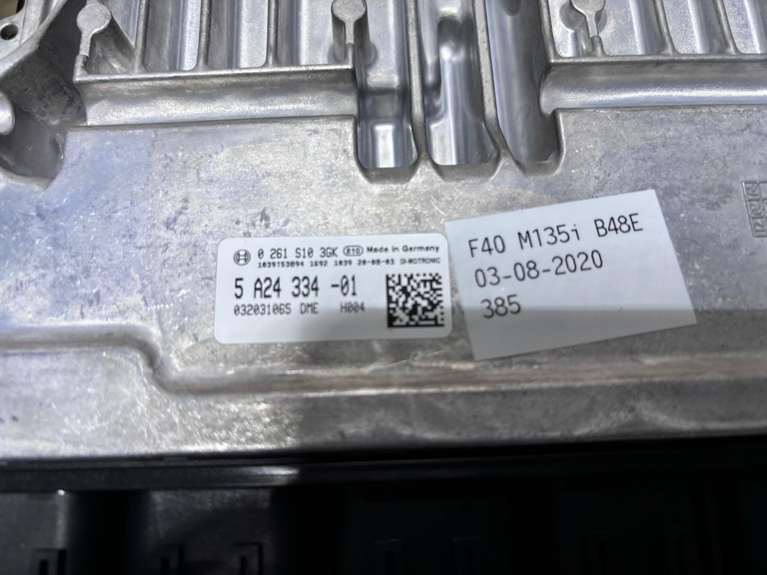 BMW F40 M135i B48E 03-08-2020 ENGINE CONTROL UNIT COMPLETE SET + KEY-  (5A24334)