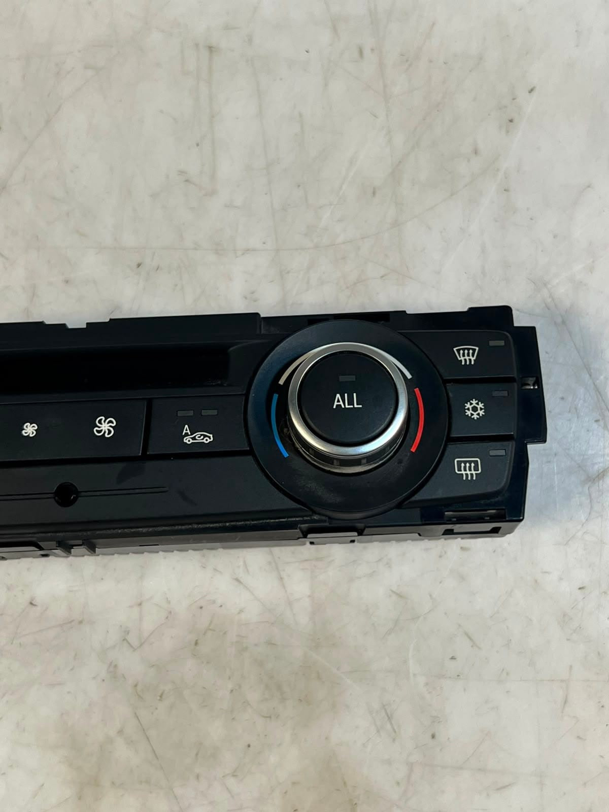 2010-2015 BMW X1 E84 E81 E82 E87 Air Conditioning Control Unit 9263303 OEM