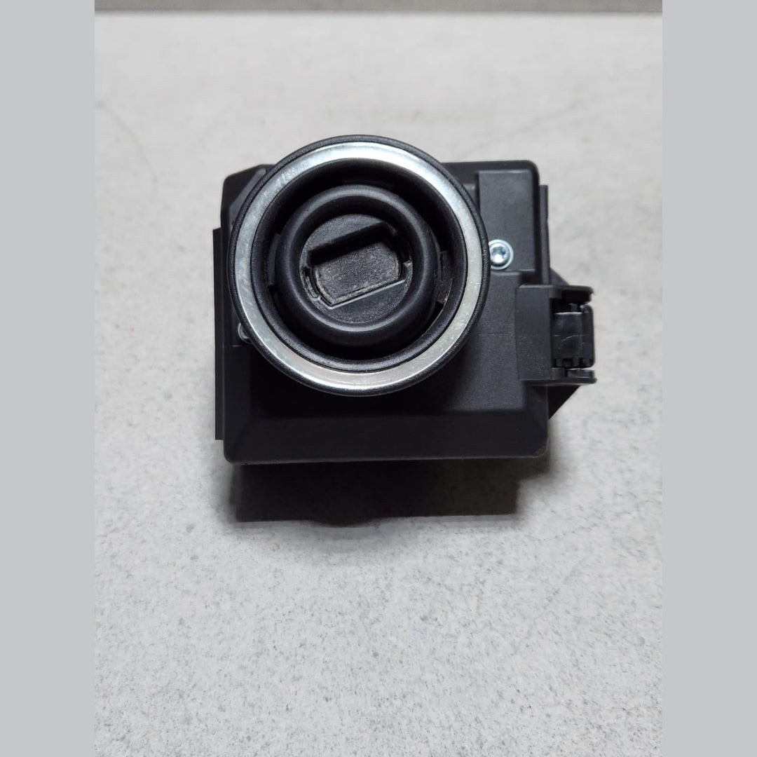 2010-2014 Mercedes-Benz C250 Ignition Switch A2075450108 W204 C300 C350 W212