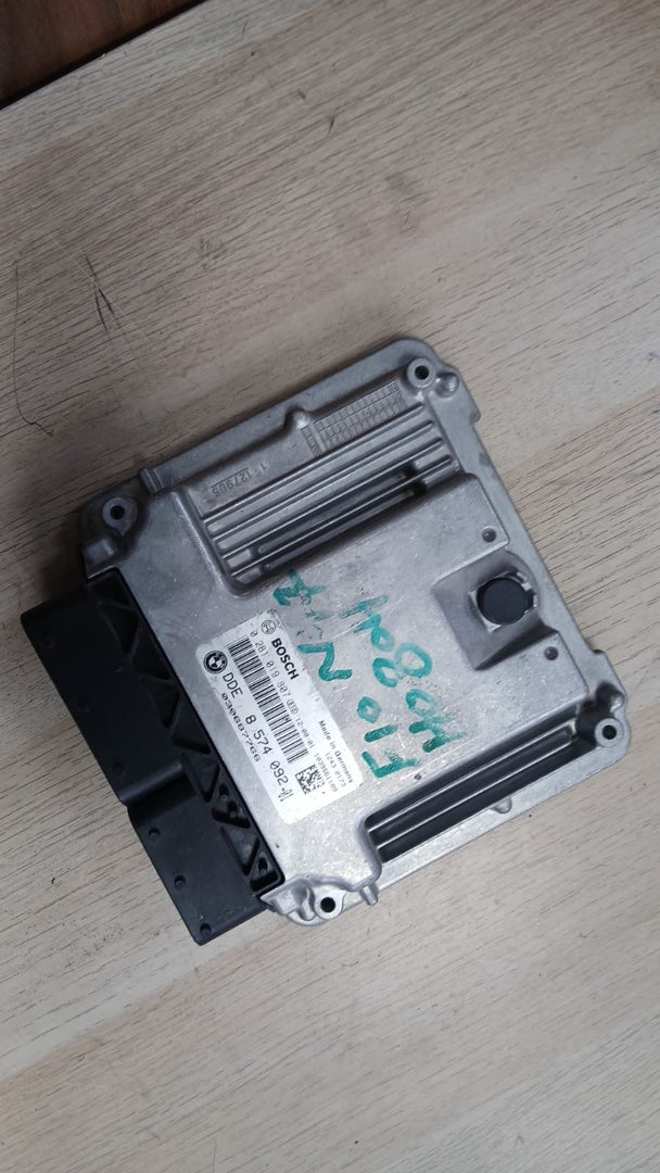 2010-2014 BMW X3 Engine Control Unit 8574092  X3 F25 2.0D N47 diesel models