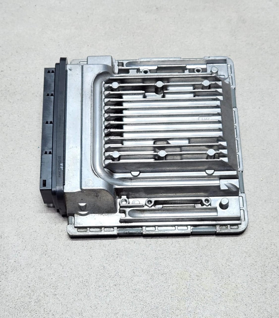  2011-2013 BMW 750Li 4.4 N63 Engine Control Unit 7600090 7 Series and 3 Series 