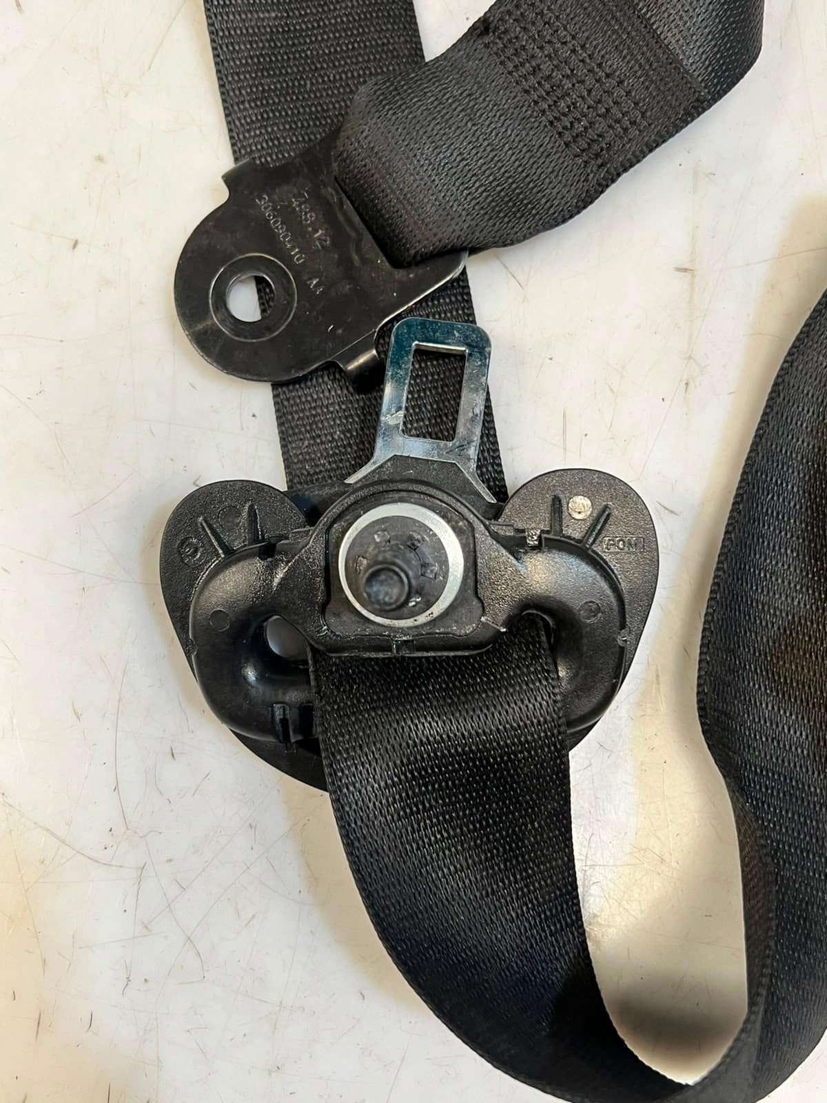 2010-2017 BMW X3 F25 and X6 E71 Front Right Seatbelt 30577122 OEM