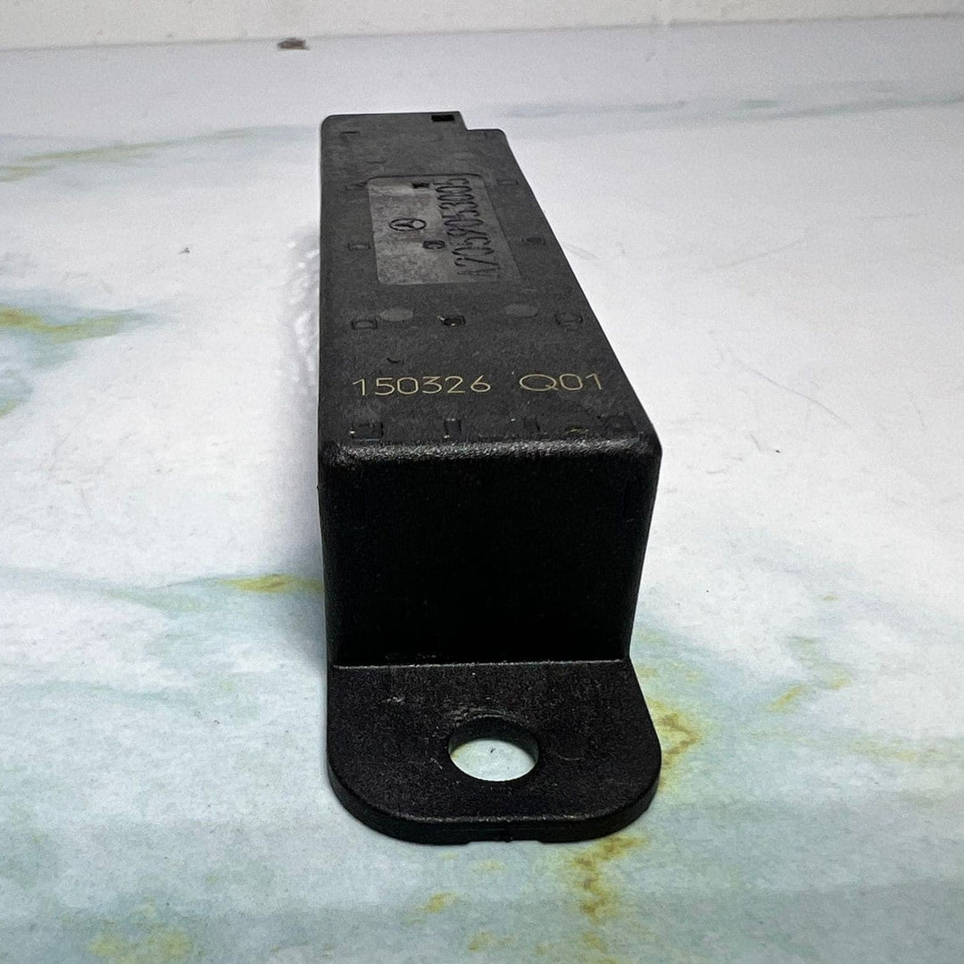 Mercedes Keyless Go Antenna A2059053005 A, C, E, CLS, GLC, CLA, GLE, GLS, X166