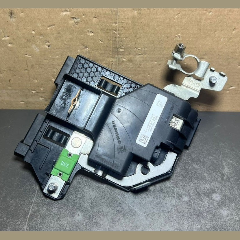 18-22 Mercedes-Benz W247 W118 CLA Battery Fuse Box Current Limiter A247 9063603