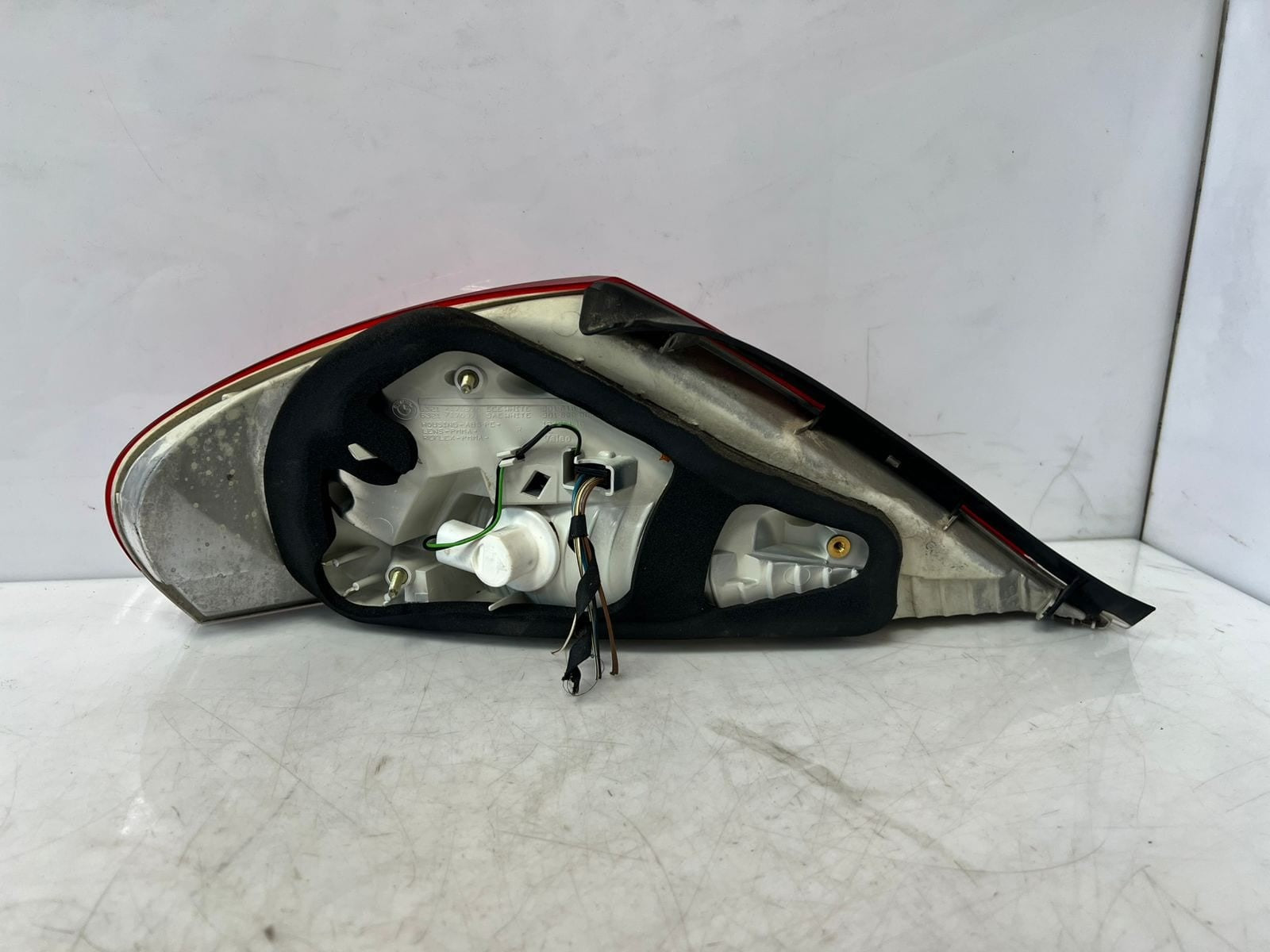 2006-2007 BMW M6 E63 E64 6' 640I 645I RIGHT SIDE Tail Light LED 7170976 OEM