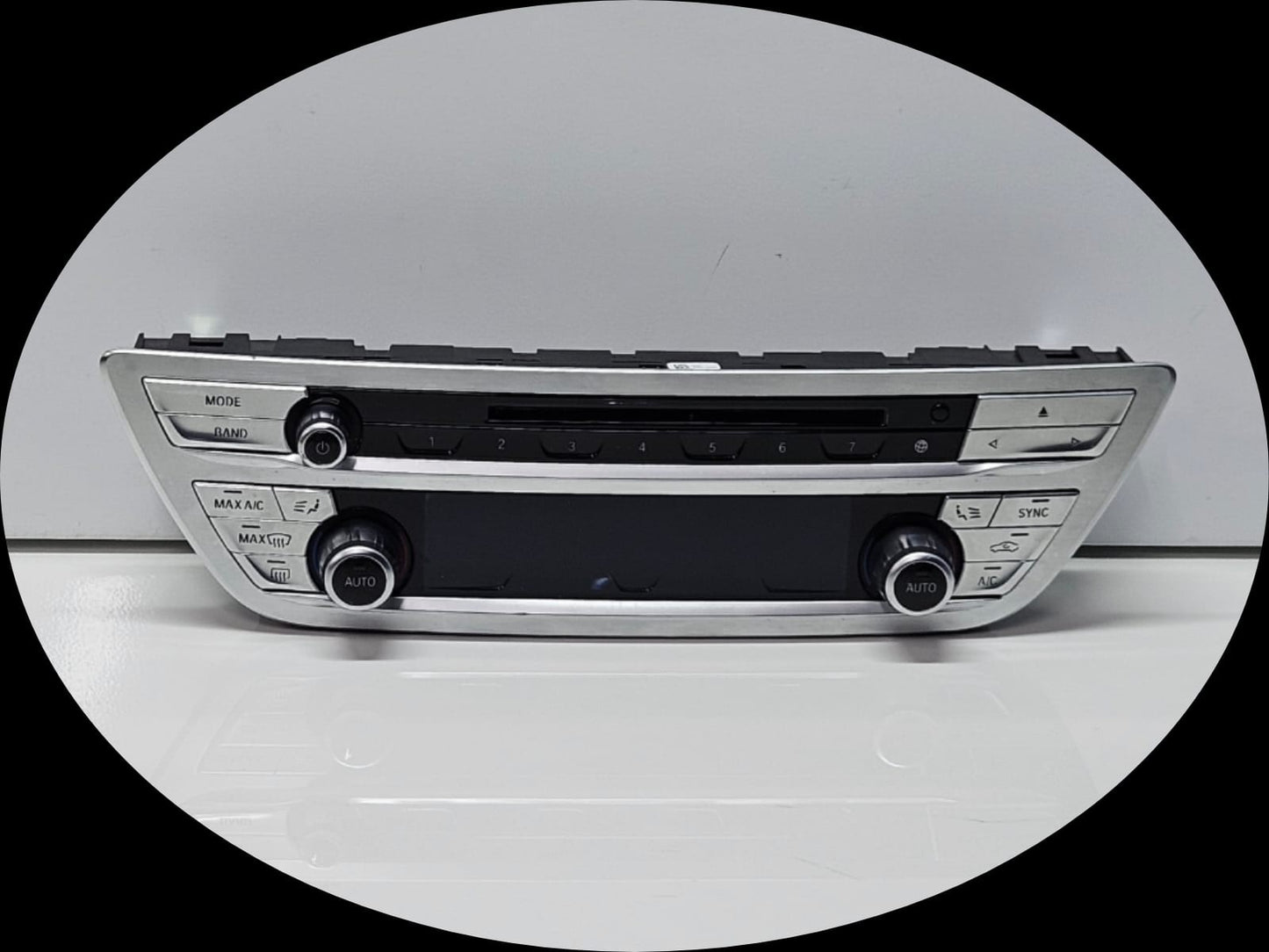 6822775-2016-2019 BMW G11 G12 740i 740Li A/C Climate Radio Control Panel OEM