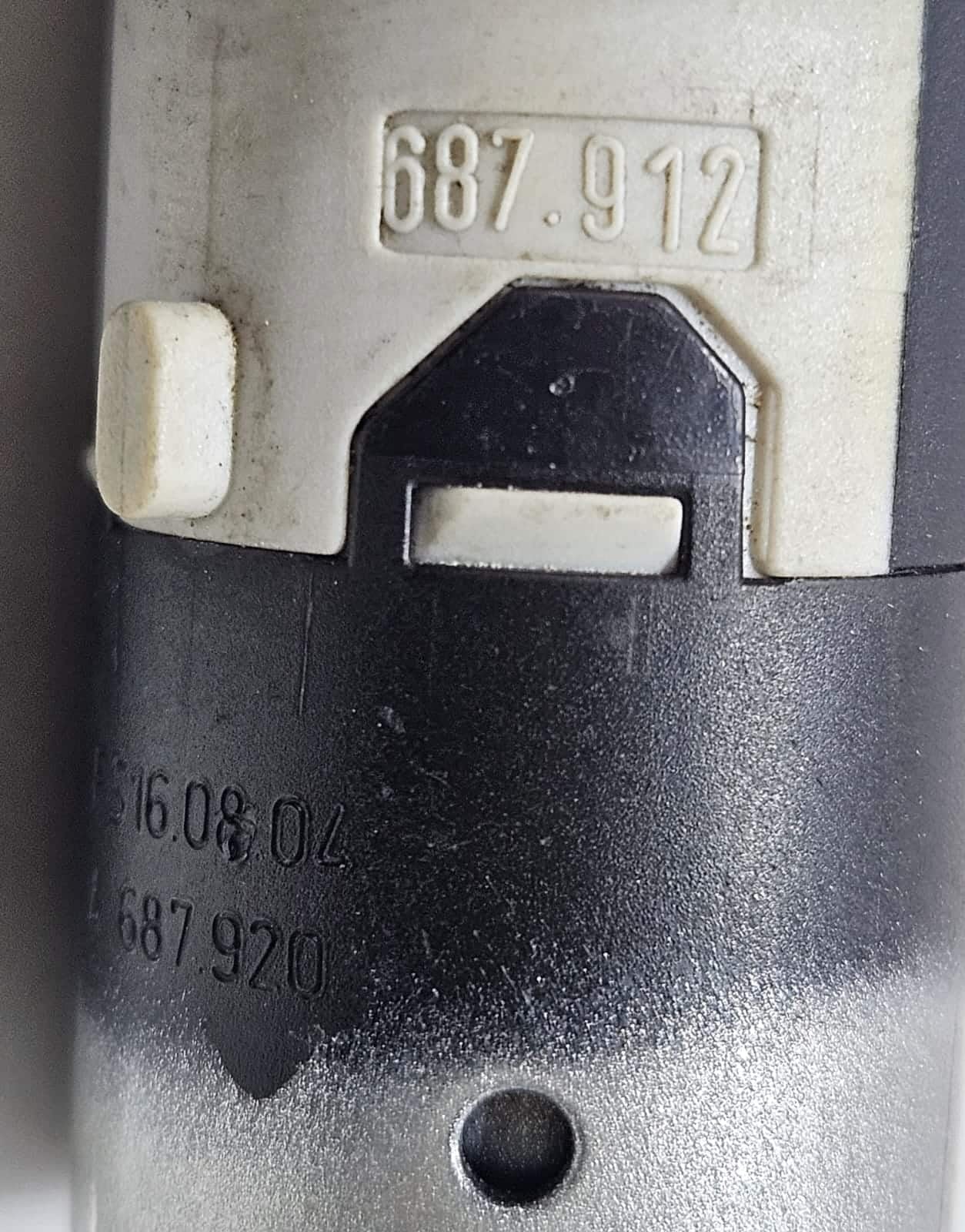2002-2005 BMW E60, E61, E63, E64, E65 745Li Parking Distance Sensor PDC 6938741