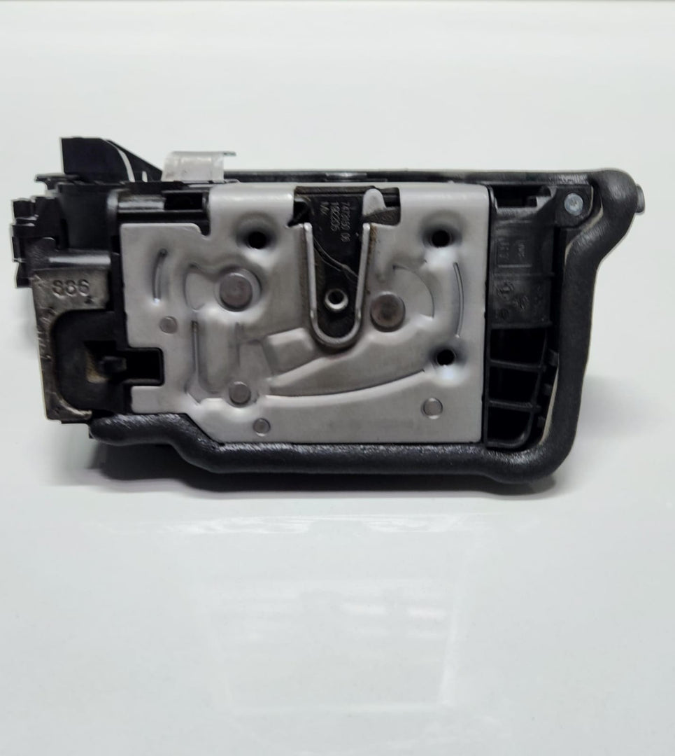 2018-2021 BMW X3 Door Lock Latch 7473150 X3 G01 and X4 F97 OEM