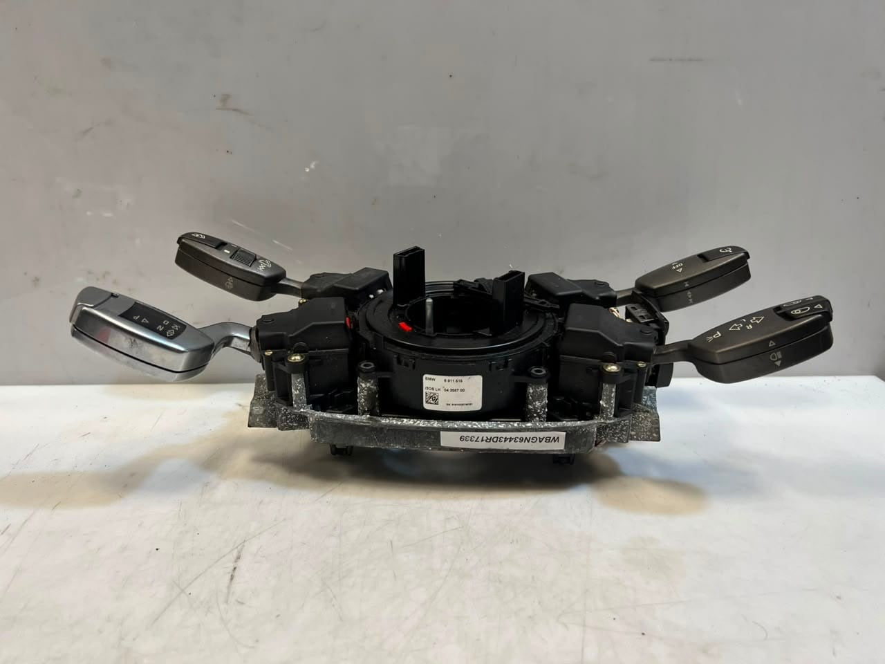 2004-2005 BMW 645Ci 7 6 Series E65 E66 STEERING COLUMN Clock Spring 6911515 