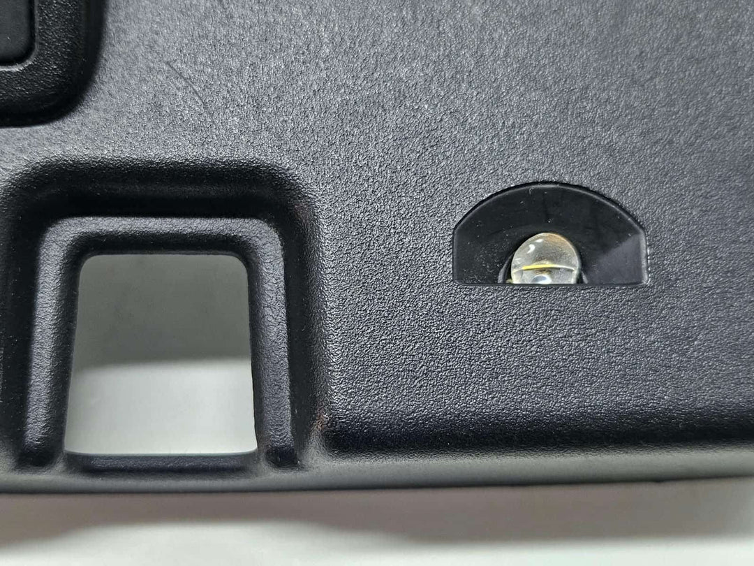 6807232-2019-2024 BMW 330i G26 C Type USB Port With Trim OEM