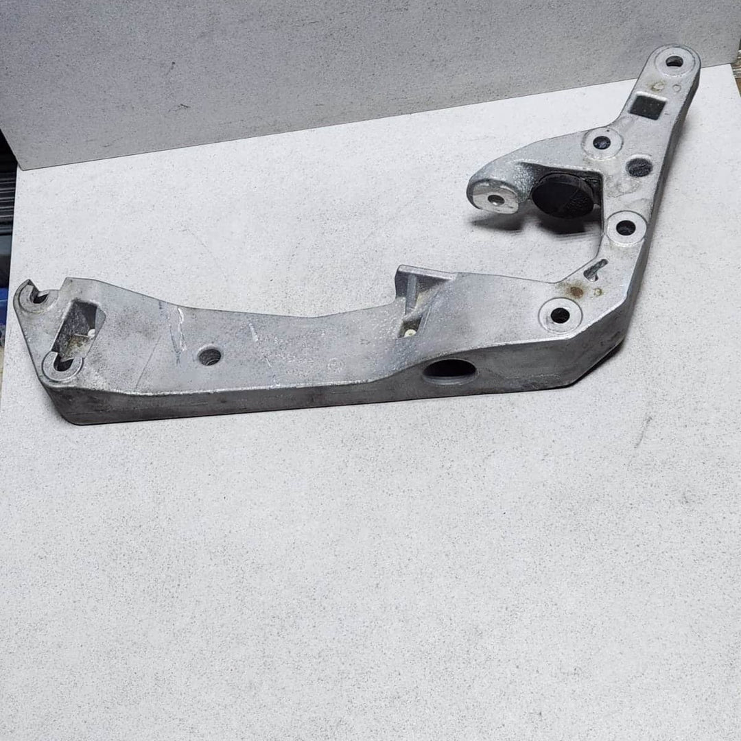 2019-2020 BMW X3 Transmission Cross Member 8486998 X3 M F97 X4 M F98 X5 G05
