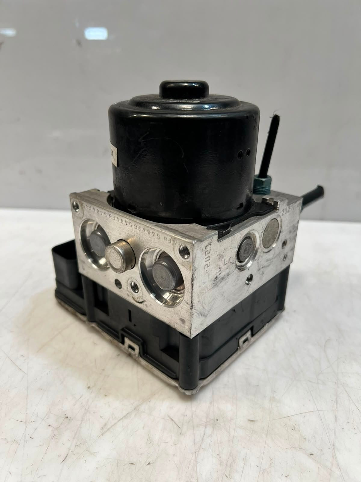2014 BMW X3 F25 X4 F26 ABS Pump DSC HYDRAULIC Module 6875412 OEM